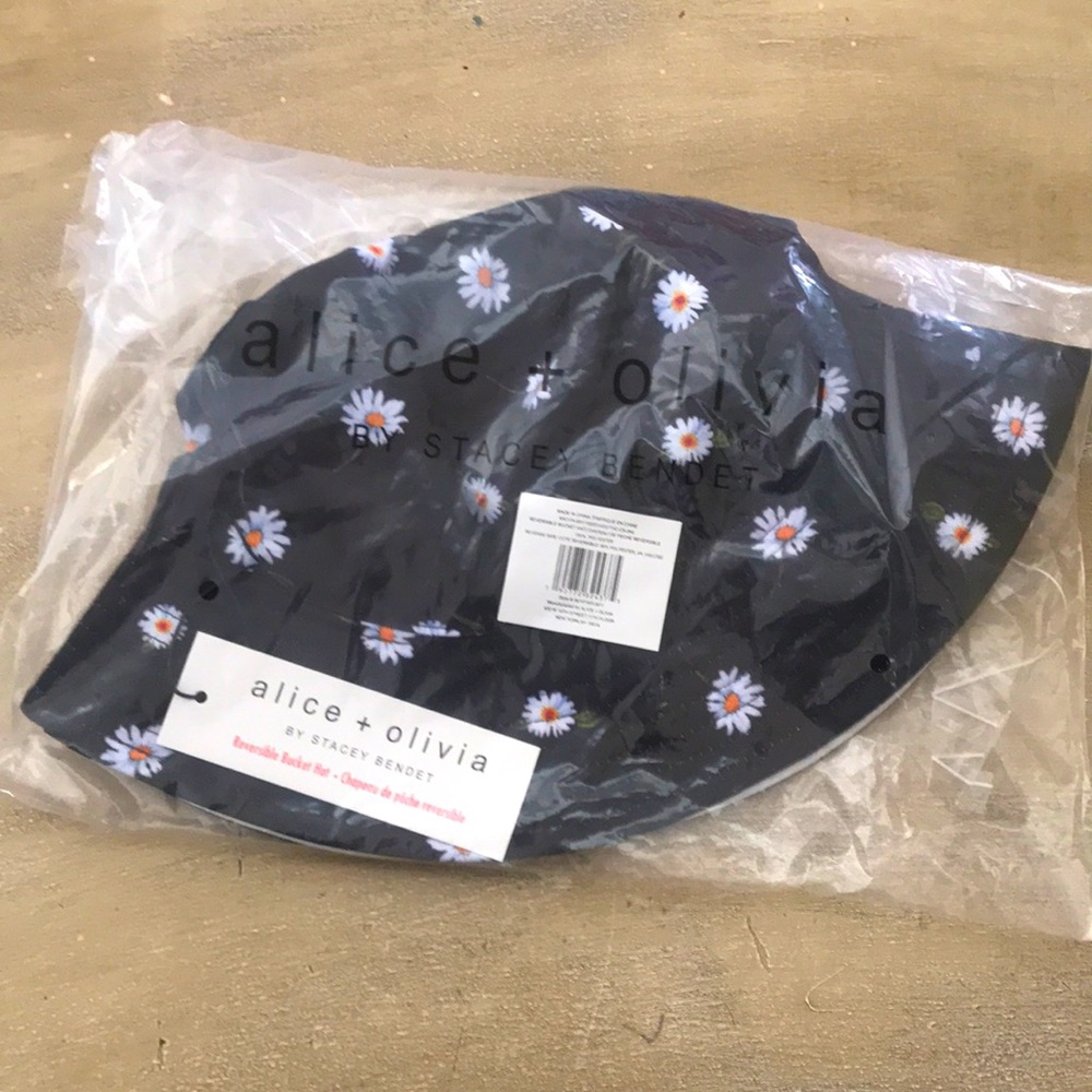 Alice + Olivia reversible hat